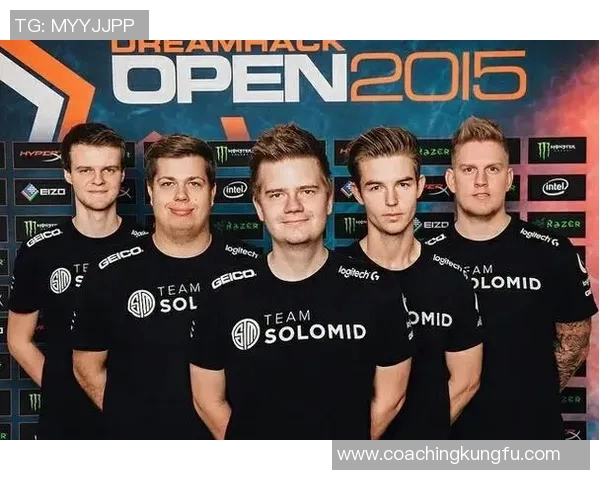 CSGO战术解析：深入探讨V5战队的地图控制与策略运用