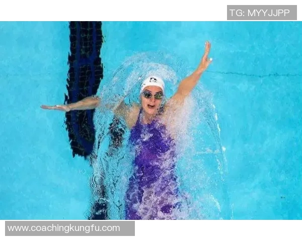 仰泳对身体的多重好处及其对健康的积极影响分析